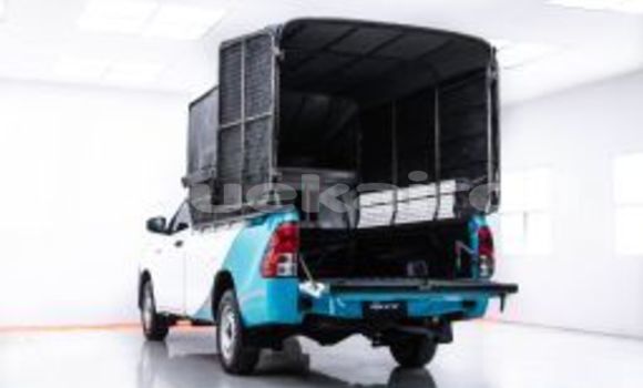 Buy Used Toyota Hiluxe Revo White Car in Bangkok in Bangkok Buy Used Toyota Hiluxe Revo White Car in Bangkok in Bangkok