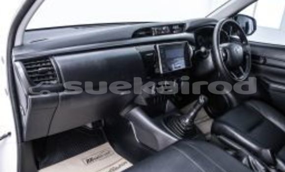 Buy Used Toyota Hiluxe Revo White Car in Bangkok in Bangkok Buy Used Toyota Hiluxe Revo White Car in Bangkok in Bangkok