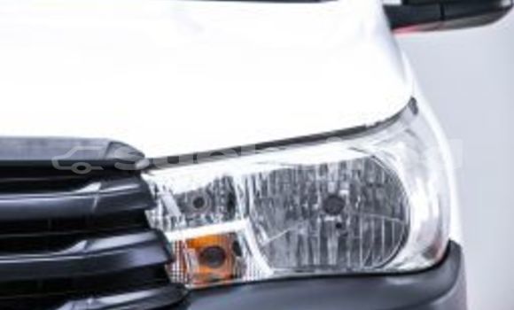 Buy Used Toyota Hiluxe Revo White Car in Bangkok in Bangkok Buy Used Toyota Hiluxe Revo White Car in Bangkok in Bangkok