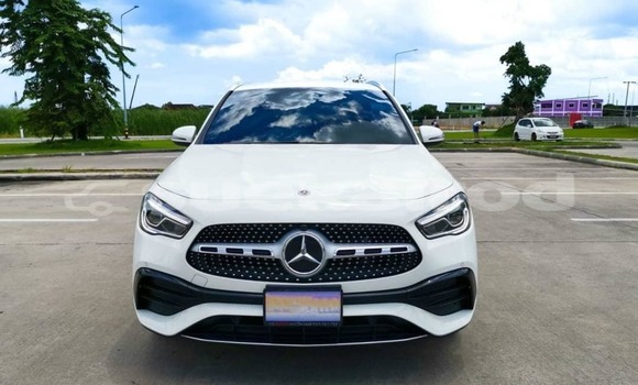 Buy Used Mercedes-Benz GLA-klasse AMG White Car in Bangkok in Bangkok Buy Used Mercedes-Benz GLA-klasse AMG White Car in Bangkok in Bangkok