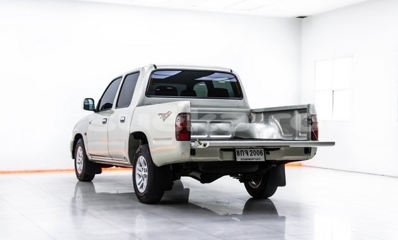 ซื้อ รถมือสอง Toyota Hilux สีน้ำตาล รถยนต์ ใน %{เมือง} ใน กรุงเทพมหานคร ซื้อ รถมือสอง Toyota Hilux สีน้ำตาล รถยนต์ ใน %{เมือง} ใน กรุงเทพมหานคร