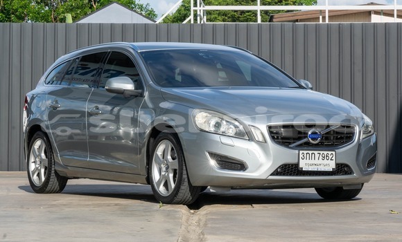 Buy Used Volvo V60 Silver Car in Bangkok in Bangkok Buy Used Volvo V60 Silver Car in Bangkok in Bangkok