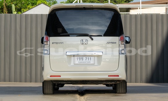 Buy Used Honda Stepwgn White Car in Bangkok in Bangkok Buy Used Honda Stepwgn White Car in Bangkok in Bangkok