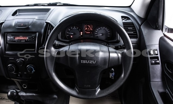 Buy Used Isuzu D-Max White Car in Bangkok in Bangkok Buy Used Isuzu D-Max White Car in Bangkok in Bangkok