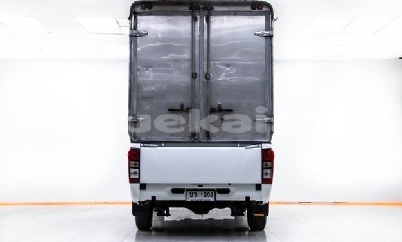 Buy Used Isuzu D-Max White Car in Bangkok in Bangkok Buy Used Isuzu D-Max White Car in Bangkok in Bangkok