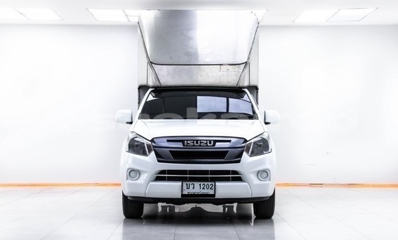 Buy Used Isuzu D-Max White Car in Bangkok in Bangkok Buy Used Isuzu D-Max White Car in Bangkok in Bangkok