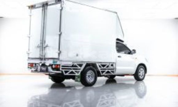 ซื้อ รถมือสอง Toyota Hiluxe VIGO ขาว รถยนต์ ใน %{เมือง} ใน กรุงเทพมหานคร ซื้อ รถมือสอง Toyota Hiluxe VIGO ขาว รถยนต์ ใน %{เมือง} ใน กรุงเทพมหานคร
