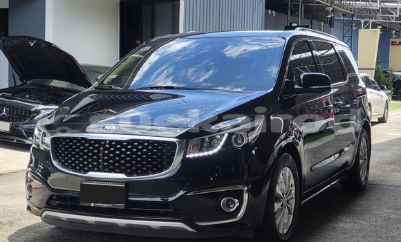 Buy Used Kia Carnival Black Car in Bangkok in Bangkok