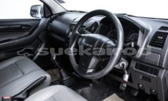 ซื้อ รถมือสอง Isuzu D-Max ขาว รถยนต์ ใน %{เมือง} ใน กรุงเทพมหานคร ซื้อ รถมือสอง Isuzu D-Max ขาว รถยนต์ ใน %{เมือง} ใน กรุงเทพมหานคร