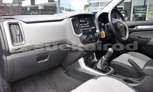 Buy Used Chevrolet Colorado Blue Car in Yasothon in Yasothon Buy Used Chevrolet Colorado Blue Car in Yasothon in Yasothon