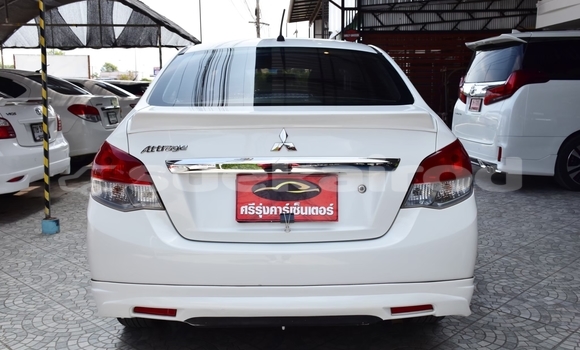 ซื้อ รถมือสอง Mitsubishi Attrage ขาว รถยนต์ ใน %{เมือง} ใน ยโสธร ซื้อ รถมือสอง Mitsubishi Attrage ขาว รถยนต์ ใน %{เมือง} ใน ยโสธร