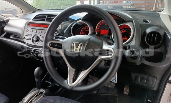 Buy Used Honda Jazz White Car in Yasothon in Yasothon Buy Used Honda Jazz White Car in Yasothon in Yasothon