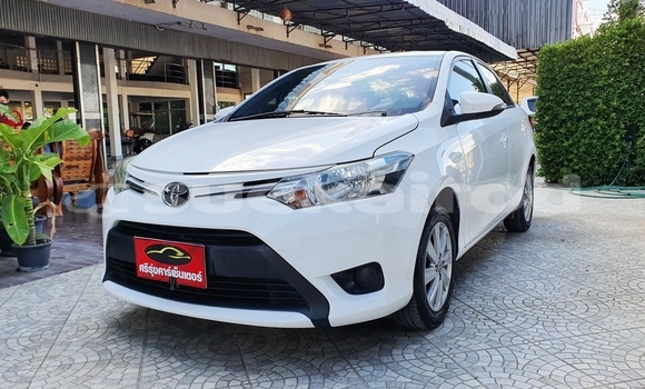 ซื้อ รถมือสอง Toyota Vios ขาว รถยนต์ ใน %{เมือง} ใน ยโสธร