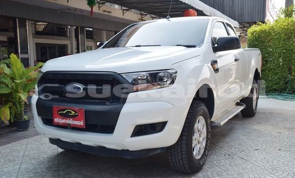 ซื้อ รถมือสอง Ford Ranger ขาว รถยนต์ ใน %{เมือง} ใน ยโสธร