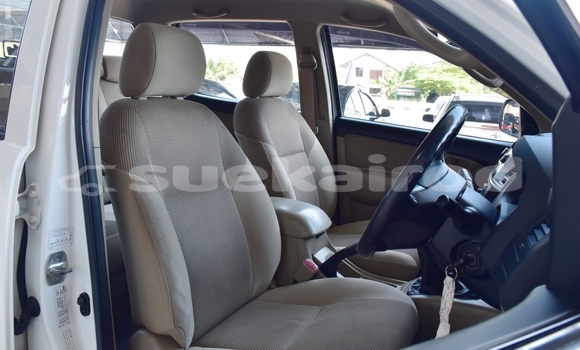 Buy Used Toyota Hiluxe VIGO White Car in Yasothon in Yasothon Buy Used Toyota Hiluxe VIGO White Car in Yasothon in Yasothon