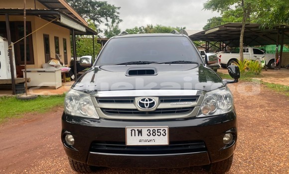 ซื้อ รถมือสอง Toyota Fortuner สีดำ รถยนต์ ใน %{เมือง} ใน สกลนคร ซื้อ รถมือสอง Toyota Fortuner สีดำ รถยนต์ ใน %{เมือง} ใน สกลนคร