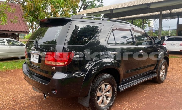 ซื้อ รถมือสอง Toyota Fortuner สีดำ รถยนต์ ใน %{เมือง} ใน สกลนคร ซื้อ รถมือสอง Toyota Fortuner สีดำ รถยนต์ ใน %{เมือง} ใน สกลนคร