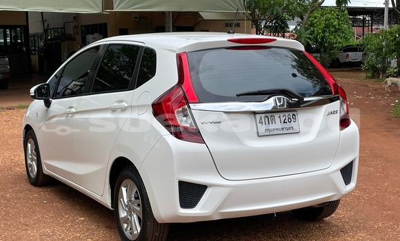 ซื้อ รถมือสอง Honda Jazz ขาว รถยนต์ ใน %{เมือง} ใน สกลนคร ซื้อ รถมือสอง Honda Jazz ขาว รถยนต์ ใน %{เมือง} ใน สกลนคร