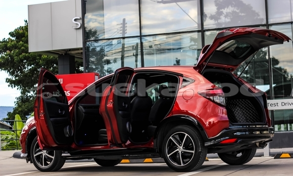 Buy Used Honda HR-V Red Car in Chiang Mai in Chiang Mai Buy Used Honda HR-V Red Car in Chiang Mai in Chiang Mai