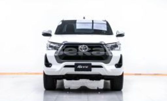 Buy Used Toyota Hiluxe Revo White Car in Bangkok in Bangkok Buy Used Toyota Hiluxe Revo White Car in Bangkok in Bangkok