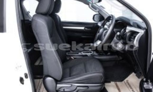 Buy Used Toyota Hiluxe Revo White Car in Bangkok in Bangkok Buy Used Toyota Hiluxe Revo White Car in Bangkok in Bangkok