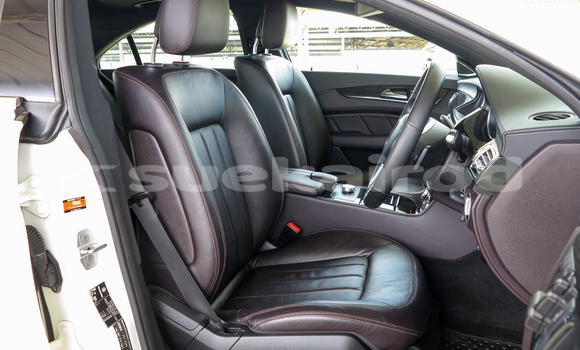 ซื้อ รถมือสอง Mercedes-Benz CLS-klasse AMG ขาว รถยนต์ ใน %{เมือง} ใน กรุงเทพมหานคร ซื้อ รถมือสอง Mercedes-Benz CLS-klasse AMG ขาว รถยนต์ ใน %{เมือง} ใน กรุงเทพมหานคร