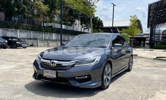 ซื้อ รถมือสอง Honda Accord อื่น ๆ รถยนต์ ใน %{เมือง} ใน กรุงเทพมหานคร