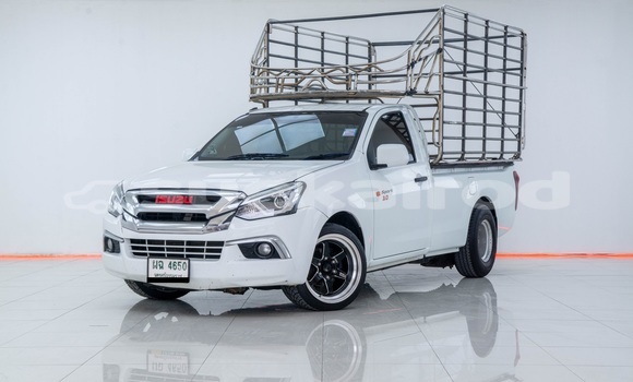 Buy Used Isuzu D–MAX White Car in Bangkok in Bangkok
