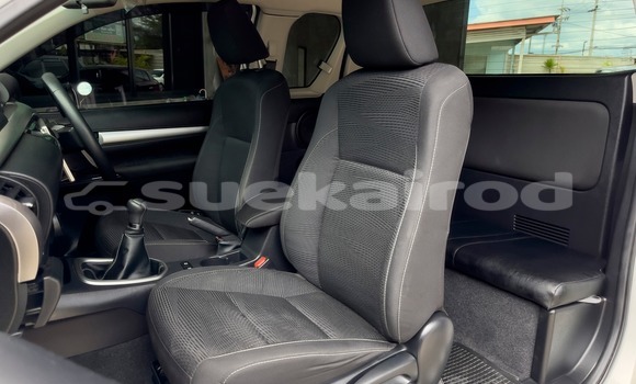 ซื้อ รถมือสอง Toyota Hiluxe Revo ขาว รถยนต์ ใน %{เมือง} ใน สุราษฎร์ธานี ซื้อ รถมือสอง Toyota Hiluxe Revo ขาว รถยนต์ ใน %{เมือง} ใน สุราษฎร์ธานี