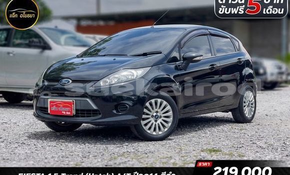 ซื้อ รถมือสอง Ford Fiesta สีดำ รถยนต์ ใน %{เมือง} ใน สุราษฎร์ธานี