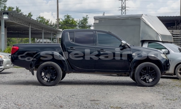 ซื้อ รถมือสอง Mitsubishi Triton สีดำ รถยนต์ ใน %{เมือง} ใน สุราษฎร์ธานี ซื้อ รถมือสอง Mitsubishi Triton สีดำ รถยนต์ ใน %{เมือง} ใน สุราษฎร์ธานี