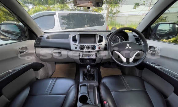 ซื้อ รถมือสอง Mitsubishi Triton สีดำ รถยนต์ ใน %{เมือง} ใน สุราษฎร์ธานี ซื้อ รถมือสอง Mitsubishi Triton สีดำ รถยนต์ ใน %{เมือง} ใน สุราษฎร์ธานี