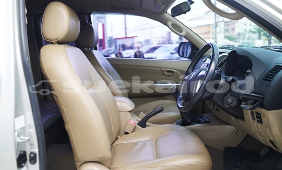 Buy Used Toyota Hiluxe VIGO Other Car in Bangkok in Bangkok Buy Used Toyota Hiluxe VIGO Other Car in Bangkok in Bangkok