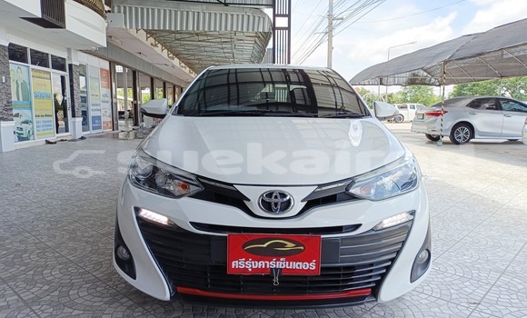 Buy Used Toyota Yaris Ativ White Car in Bangkok in Bangkok Buy Used Toyota Yaris Ativ White Car in Bangkok in Bangkok