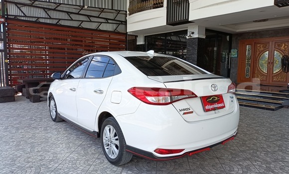 Buy Used Toyota Yaris Ativ White Car in Bangkok in Bangkok Buy Used Toyota Yaris Ativ White Car in Bangkok in Bangkok