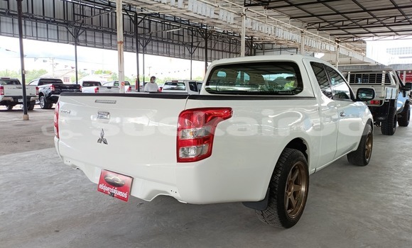 Buy Used Mitsubishi Triton White Car in Bangkok in Bangkok Buy Used Mitsubishi Triton White Car in Bangkok in Bangkok