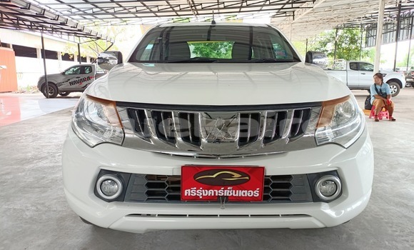 Buy Used Mitsubishi Triton White Car in Bangkok in Bangkok Buy Used Mitsubishi Triton White Car in Bangkok in Bangkok