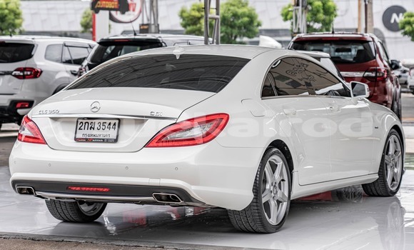 Buy Used Mercedes-Benz C-Classe White Car in Bangkok in Bangkok Buy Used Mercedes-Benz C-Classe White Car in Bangkok in Bangkok