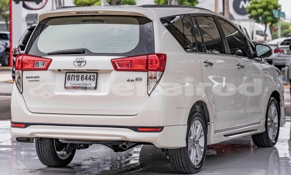 ซื้อ รถมือสอง Toyota Innova ขาว รถยนต์ ใน %{เมือง} ใน กรุงเทพมหานคร ซื้อ รถมือสอง Toyota Innova ขาว รถยนต์ ใน %{เมือง} ใน กรุงเทพมหานคร