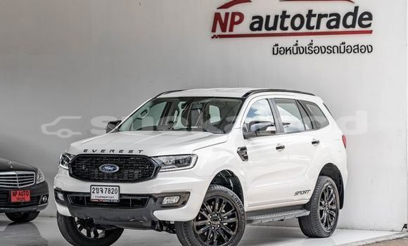 ซื้อ รถมือสอง Ford Everest ขาว รถยนต์ ใน %{เมือง} ใน กรุงเทพมหานคร