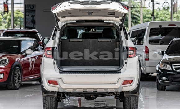 Buy Used Ford Everest White Car in Bangkok in Bangkok Buy Used Ford Everest White Car in Bangkok in Bangkok