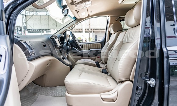 ซื้อ รถมือสอง Hyundai H1 สีดำ รถยนต์ ใน %{เมือง} ใน กรุงเทพมหานคร ซื้อ รถมือสอง Hyundai H1 สีดำ รถยนต์ ใน %{เมือง} ใน กรุงเทพมหานคร