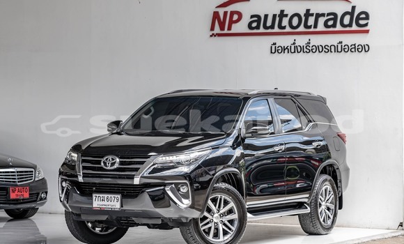 Buy Used Toyota Fortuner Black Car in Bangkok in Bangkok