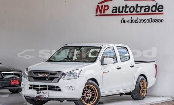 Buy Used Isuzu D-Max White Car in Bangkok in Bangkok