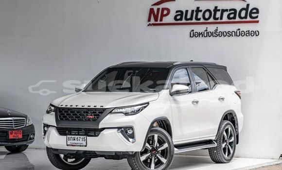 ซื้อ รถมือสอง Toyota Fortuner ขาว รถยนต์ ใน %{เมือง} ใน กรุงเทพมหานคร