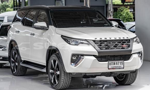 ซื้อ รถมือสอง Toyota Fortuner ขาว รถยนต์ ใน %{เมือง} ใน กรุงเทพมหานคร ซื้อ รถมือสอง Toyota Fortuner ขาว รถยนต์ ใน %{เมือง} ใน กรุงเทพมหานคร