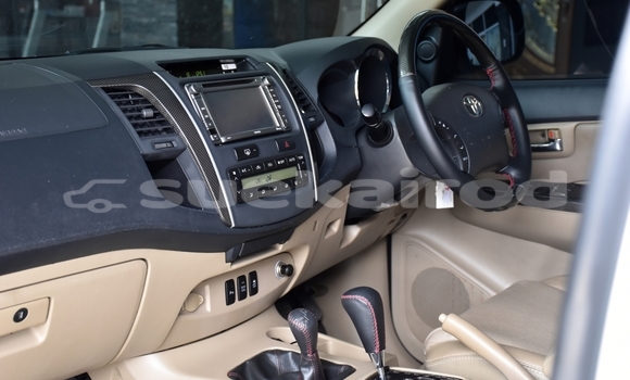 ซื้อ รถมือสอง Toyota Fortuner ขาว รถยนต์ ใน %{เมือง} ใน กรุงเทพมหานคร ซื้อ รถมือสอง Toyota Fortuner ขาว รถยนต์ ใน %{เมือง} ใน กรุงเทพมหานคร