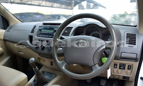 ซื้อ รถมือสอง Toyota Hiluxe VIGO ขาว รถยนต์ ใน %{เมือง} ใน กรุงเทพมหานคร ซื้อ รถมือสอง Toyota Hiluxe VIGO ขาว รถยนต์ ใน %{เมือง} ใน กรุงเทพมหานคร