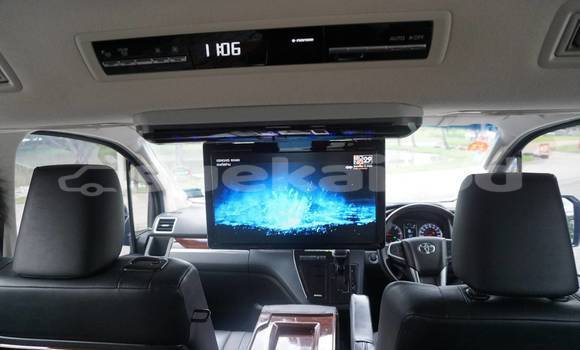 Buy Used Toyota Matrix White Car in Bangkok in Bangkok Buy Used Toyota Matrix White Car in Bangkok in Bangkok