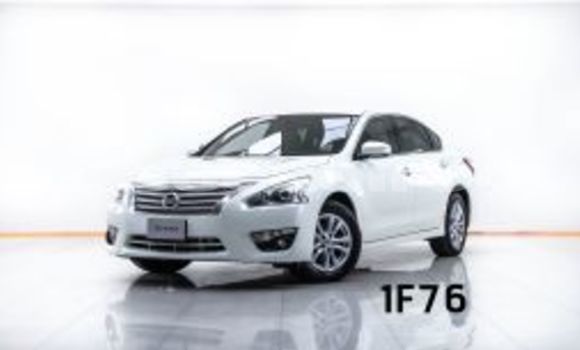 Buy Used Nissan Teana White Car in Bangkok in Bangkok Buy Used Nissan Teana White Car in Bangkok in Bangkok